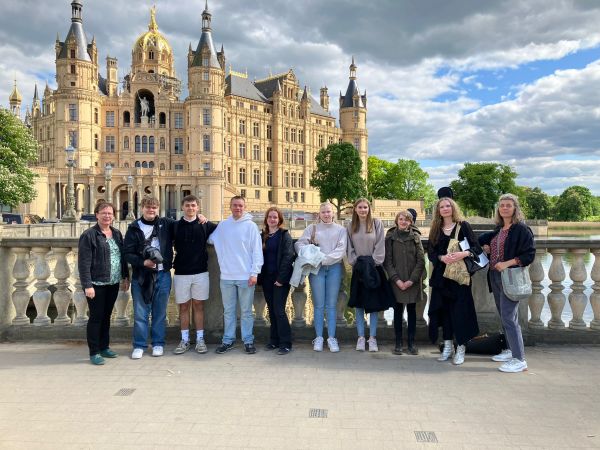 Schüler und Lehrer der Regionalschule Klütz